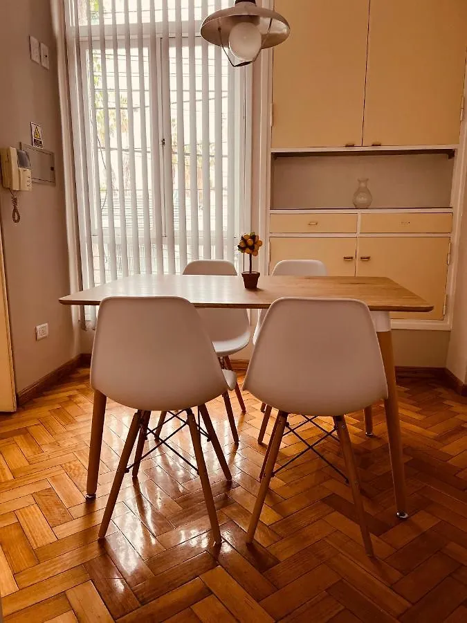 Amplio Piso Vintage En Zona Centrica De Mendoza. Apartment